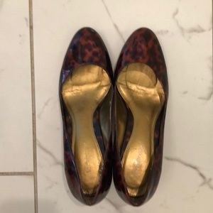 Liz Claiborne patent leopard heels